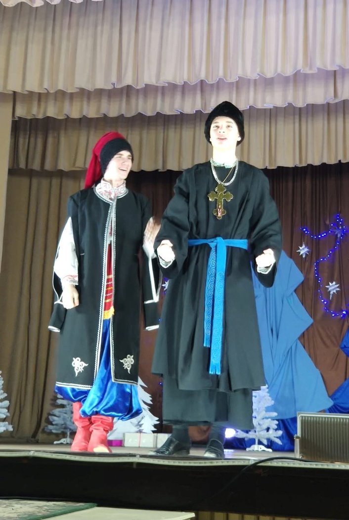 Різдвяне диво на сцені: у Болграді та Залізничному покажуть сімейну виставу «Ніч перед Різдвом»