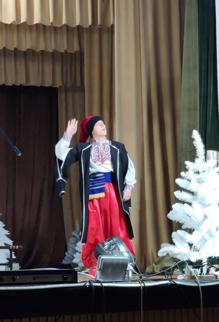 Різдвяне диво на сцені: у Болграді та Залізничному покажуть сімейну виставу «Ніч перед Різдвом»