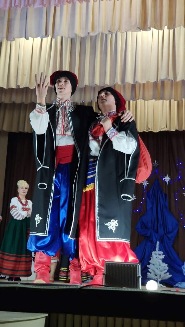 Різдвяне диво на сцені: у Болграді та Залізничному покажуть сімейну виставу «Ніч перед Різдвом»