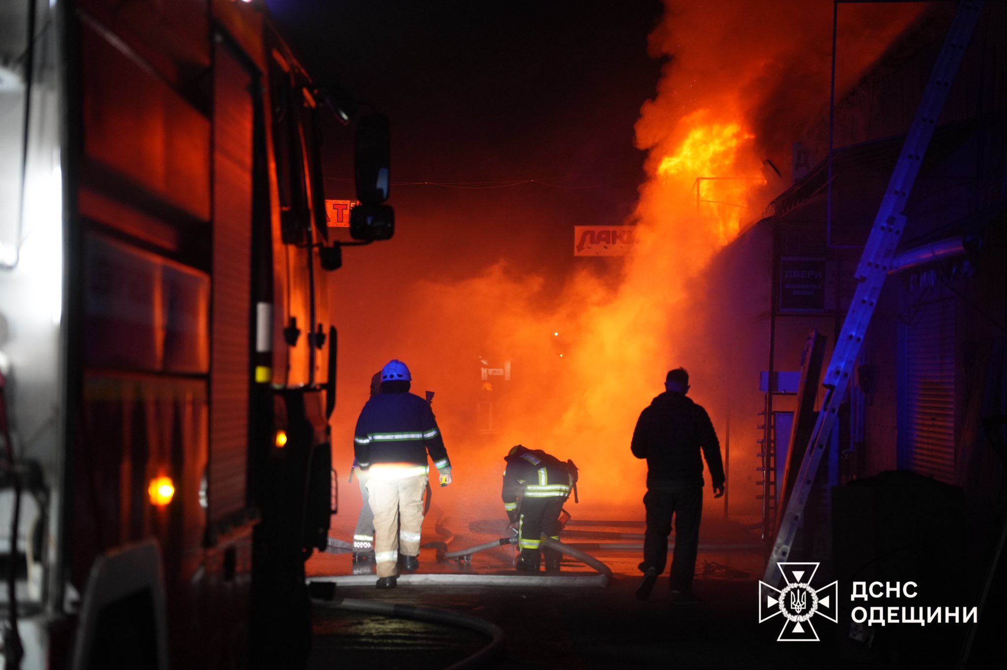 Перед Новим роком ворог безжально вдарив по Одесі: постраждало шість чоловік, серед них – троє дітей