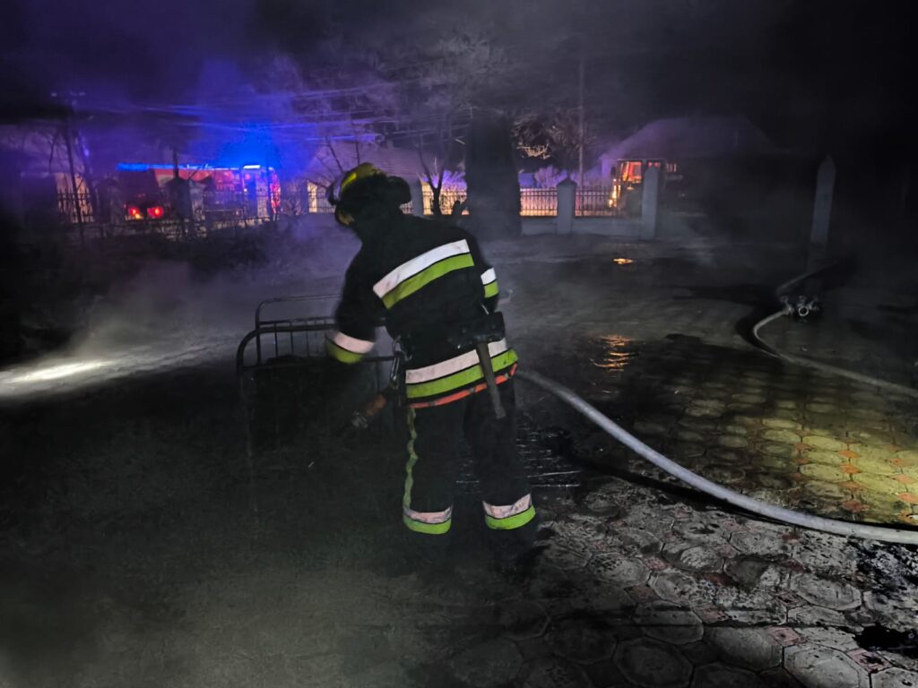 У Кілії спалахнула пожежа на території храму Покрови: серйозно постраждав сторож