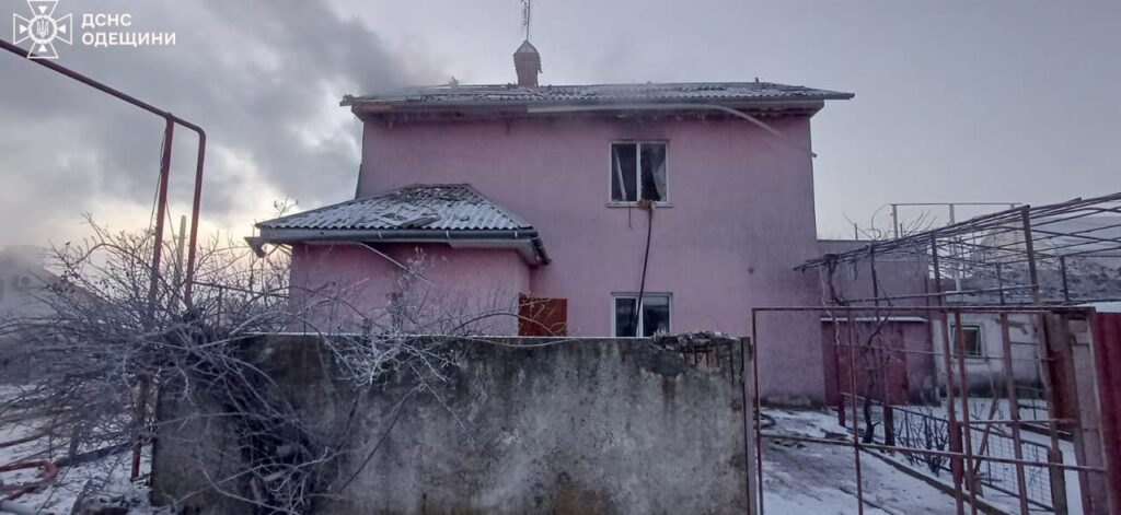 Вночі Одещина пережила чергову атаку "шахедів": є руйнування та постраждалий. Оновлено - додано фото