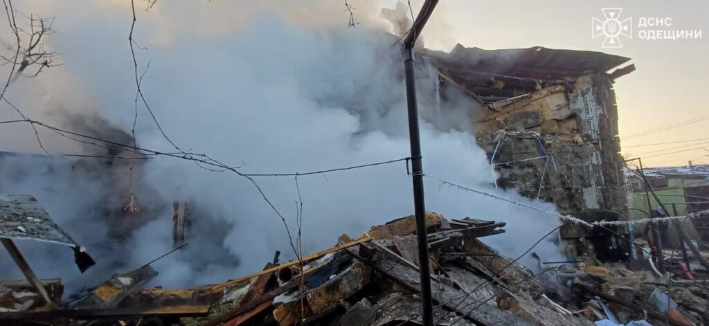 Вночі Одещина пережила чергову атаку "шахедів": є руйнування та постраждалий. Оновлено - додано фото