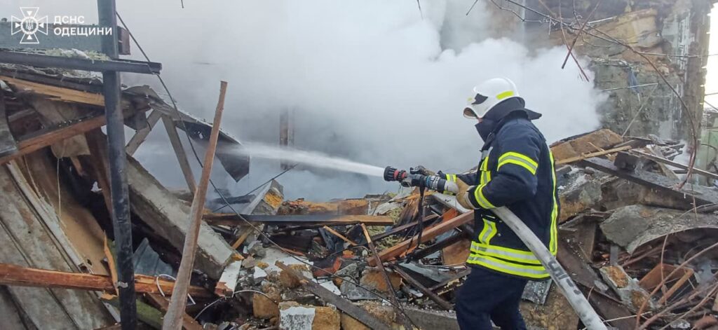 Вночі Одещина пережила чергову атаку "шахедів": є руйнування та постраждалий. Оновлено - додано фото