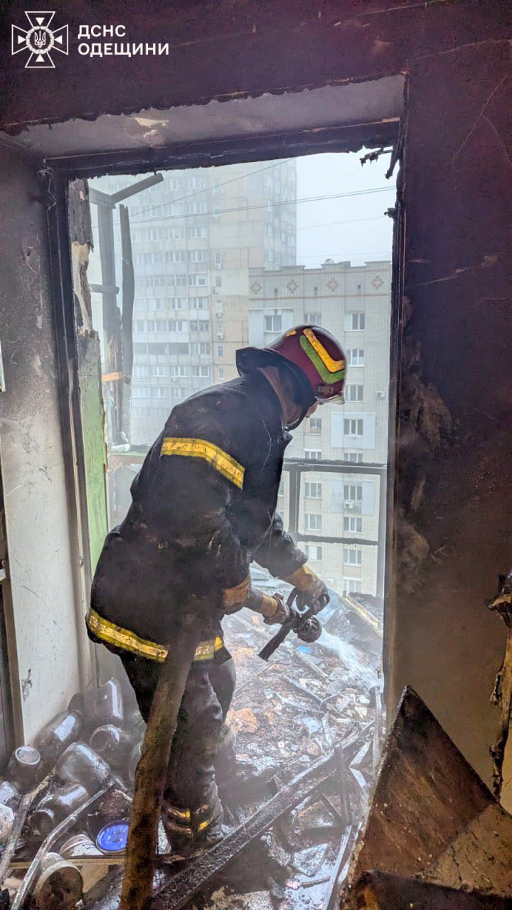 Ворог на світанку цинічно атакував житлові квартали та об’єкти енергетики Одещини