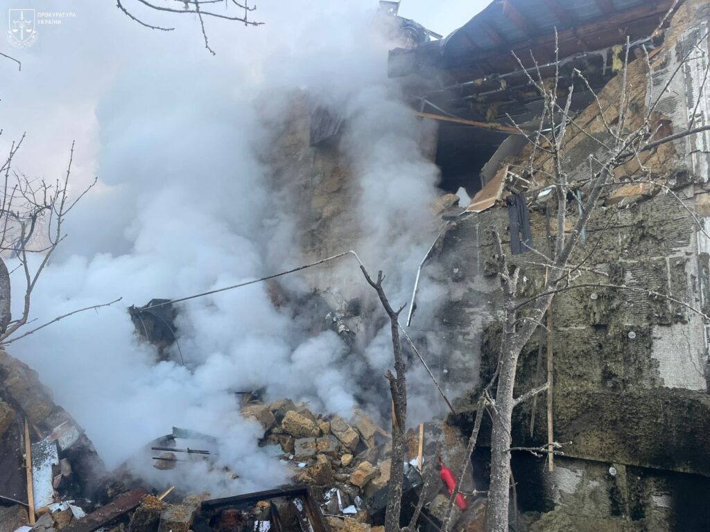 Вночі Одещина пережила чергову атаку "шахедів": є руйнування та постраждалий. Оновлено - додано фото