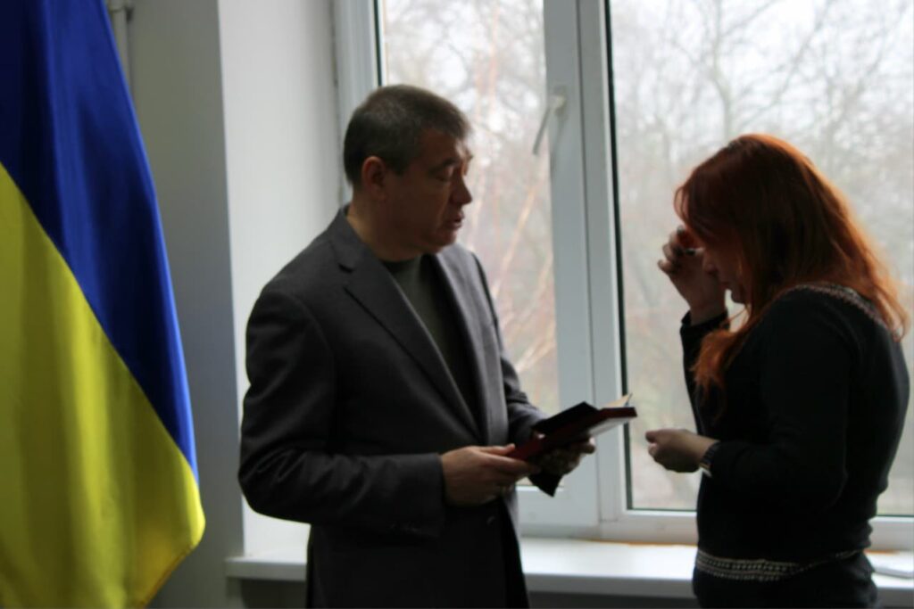 Рідним загиблих захисників з Білгород-Дністровщини передали державні нагороди