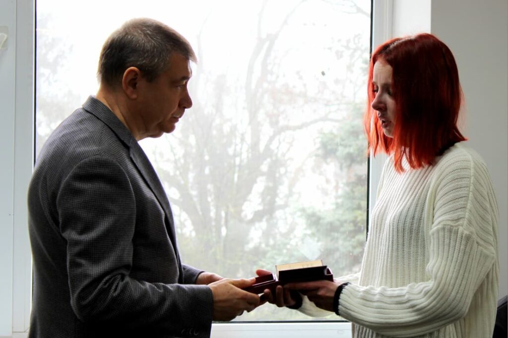 Рідним загиблих захисників з Білгород-Дністровщини передали державні нагороди