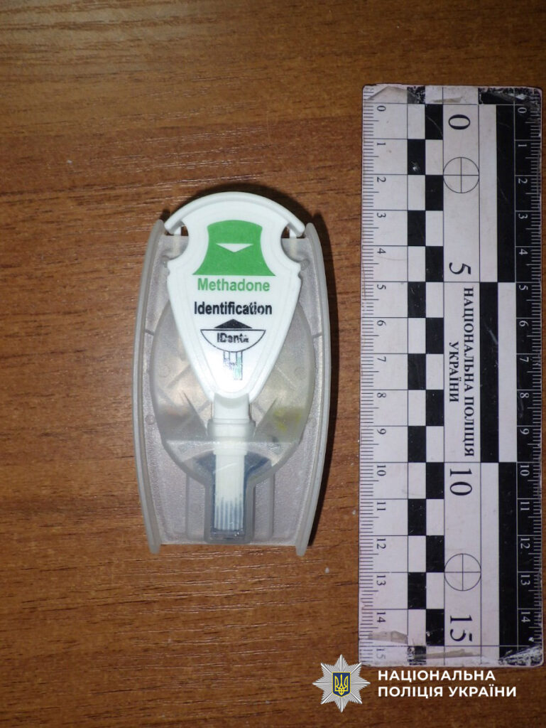 Сміття, як прикриття: в Одеському СІЗО зірвали спробу передачі наркотиків