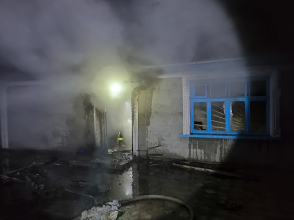 У Кілії спалахнула пожежа на території храму Покрови: серйозно постраждав сторож