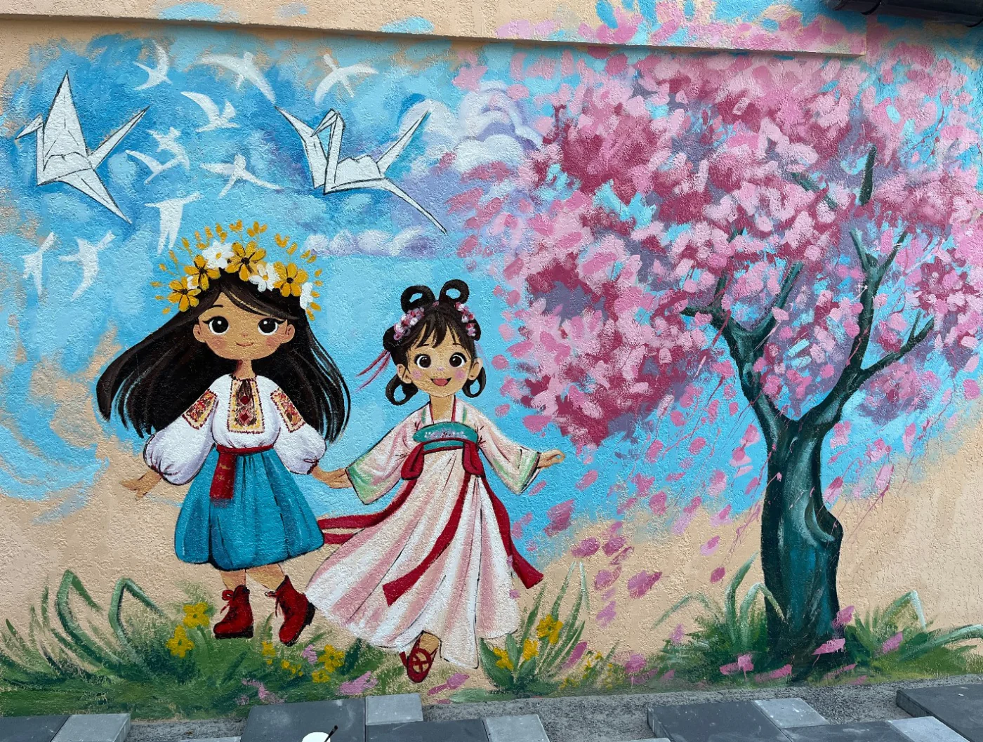 У школі їй ставили двійки з малювання: художниця з Ізмаїла своїми муралами змінює міста Європи