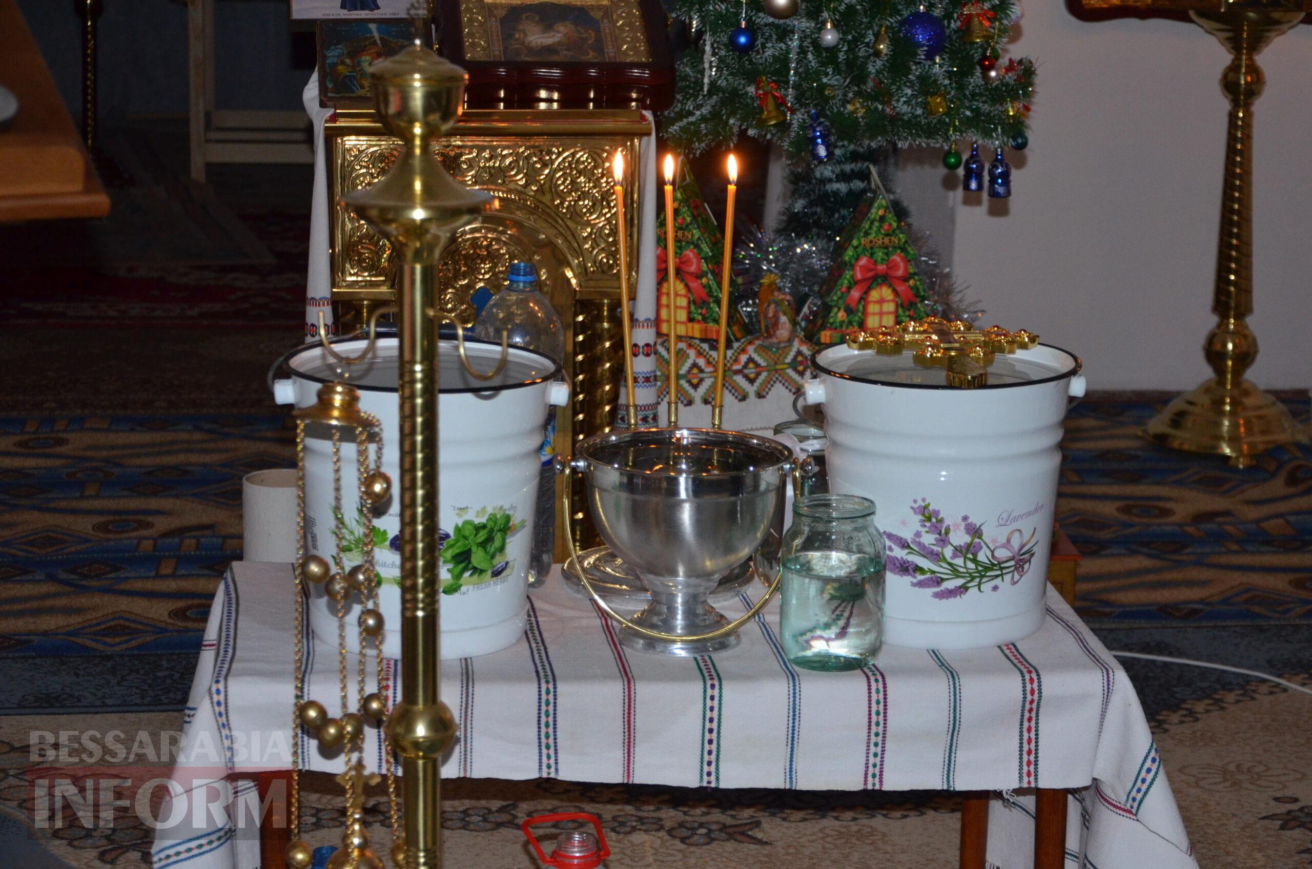 Сила віри у кожній краплі: в Ізмаїлі відбулося таїнство освячення хрещенської води