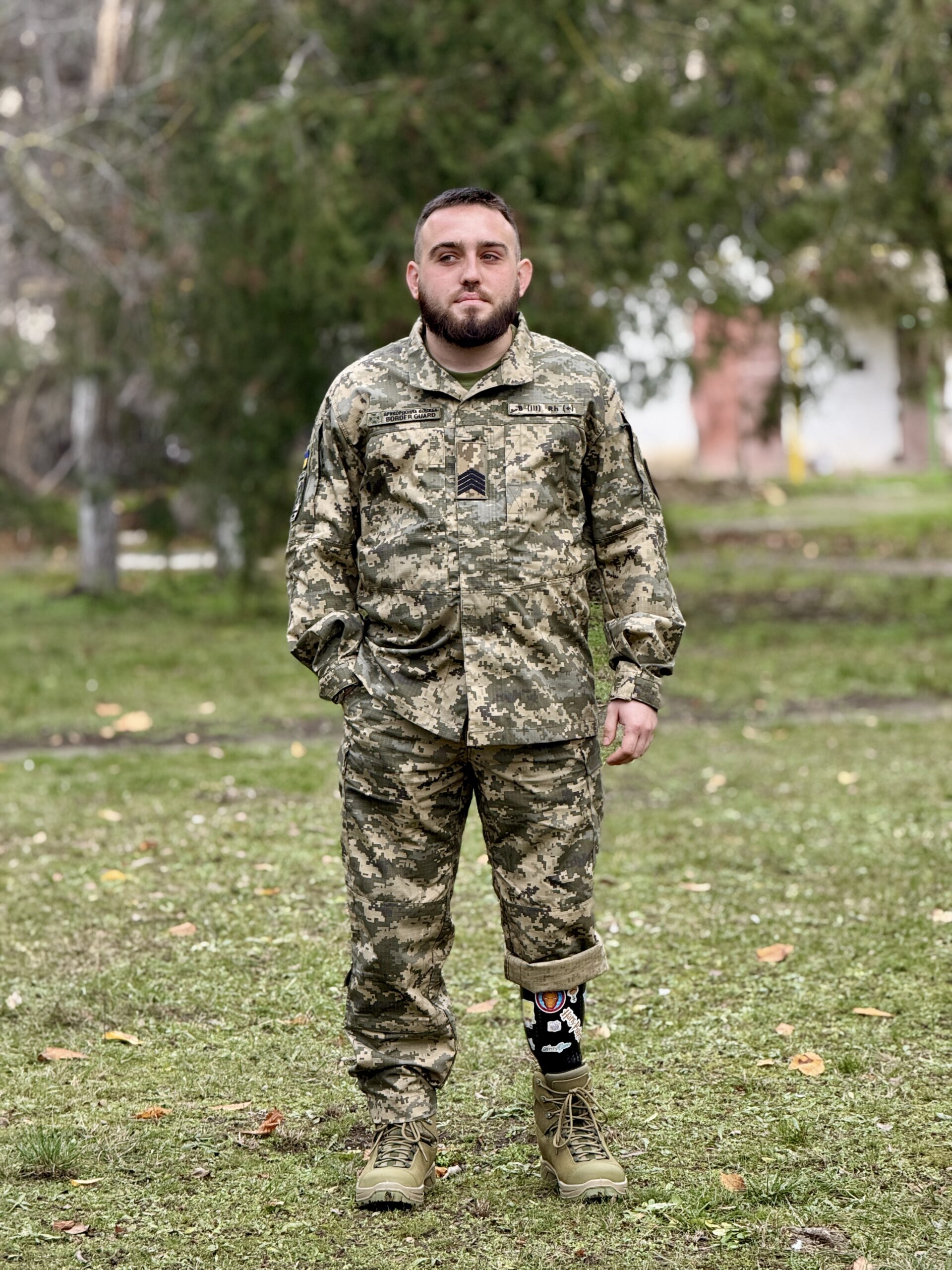 Життя після травми: попри втрату ноги, прикордонник Ізмаїльського загону одружився, повернувся у спорт та на службу