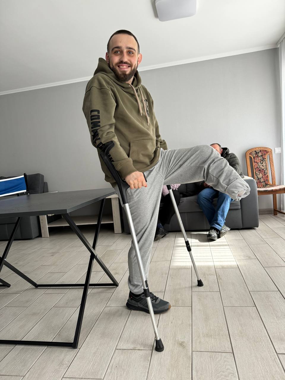 Життя після травми: попри втрату ноги, прикордонник Ізмаїльського загону одружився, повернувся у спорт та на службу