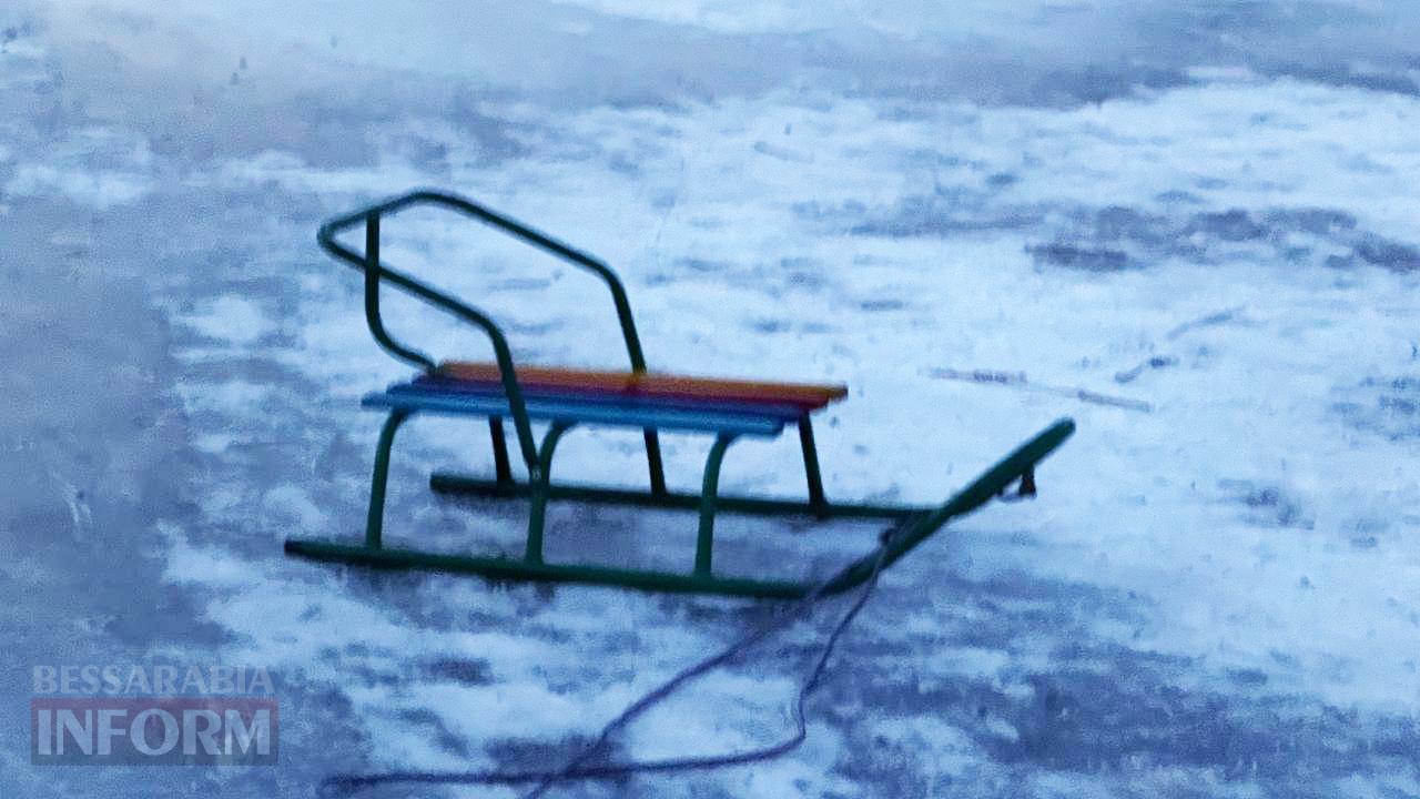 Зимові розваги на замерзлих водоймах: ізмаїльські рятувальники попереджають щодо правил поводження на льоду