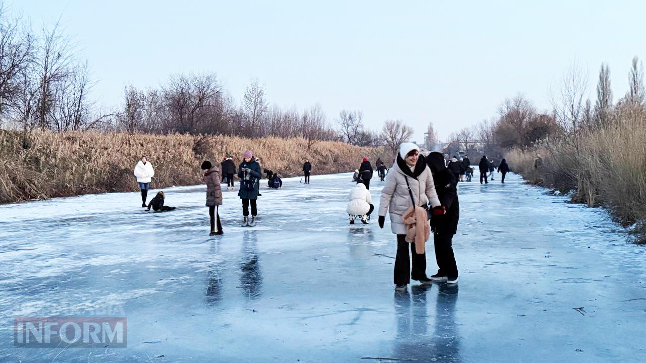 Зимові розваги на замерзлих водоймах: ізмаїльські рятувальники попереджають щодо правил поводження на льоду