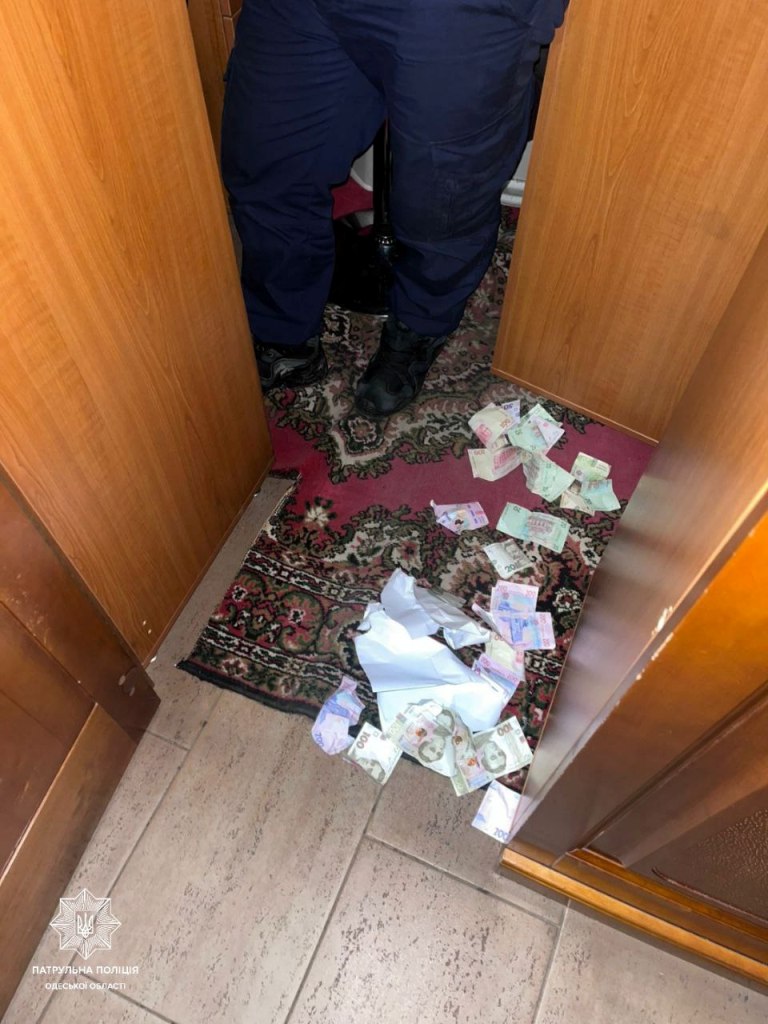 В Одесі жінка намагалася вкрасти пожертви у храмі