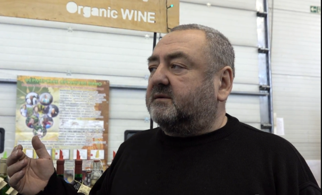 Винороб із Татарбунарської громади, попри зменшення попиту на вино через війну, має намір розвивати гастротуризм