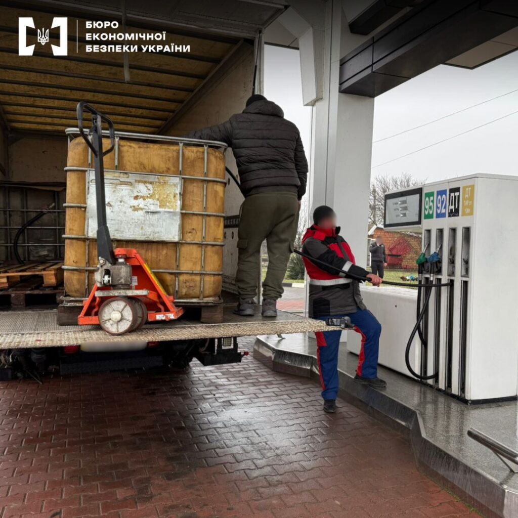 На Одещині демонтували дев'ять нелегальних АЗС: вилучено 15 тонн пального