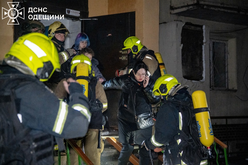 Цієї ночі росіяни масовано атакували Одесу шахедами: пошкодження значні