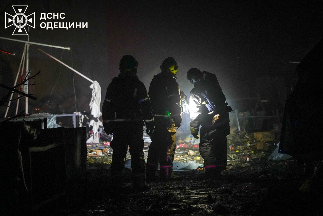 Цієї ночі росіяни масовано атакували Одесу шахедами: пошкодження значні