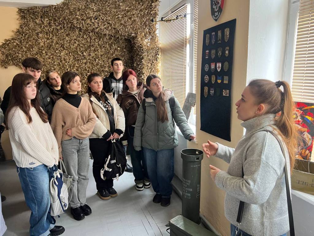 Кімната боротьби та пам'яті: у Кілійському закладі освіти облаштували музей війни