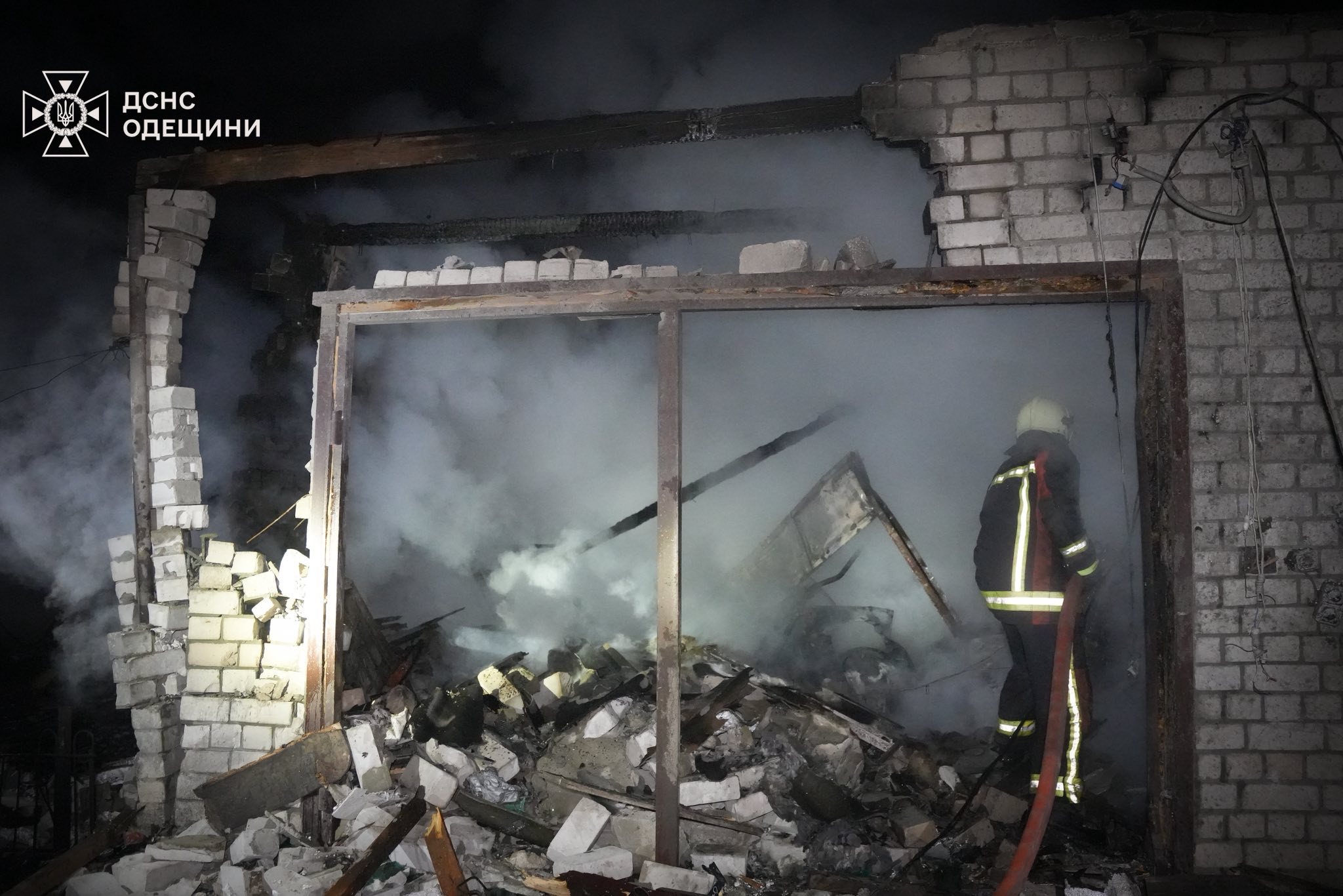 Вночі ворог масовано атакував Одещину ударними безпілотниками, є постраждалі