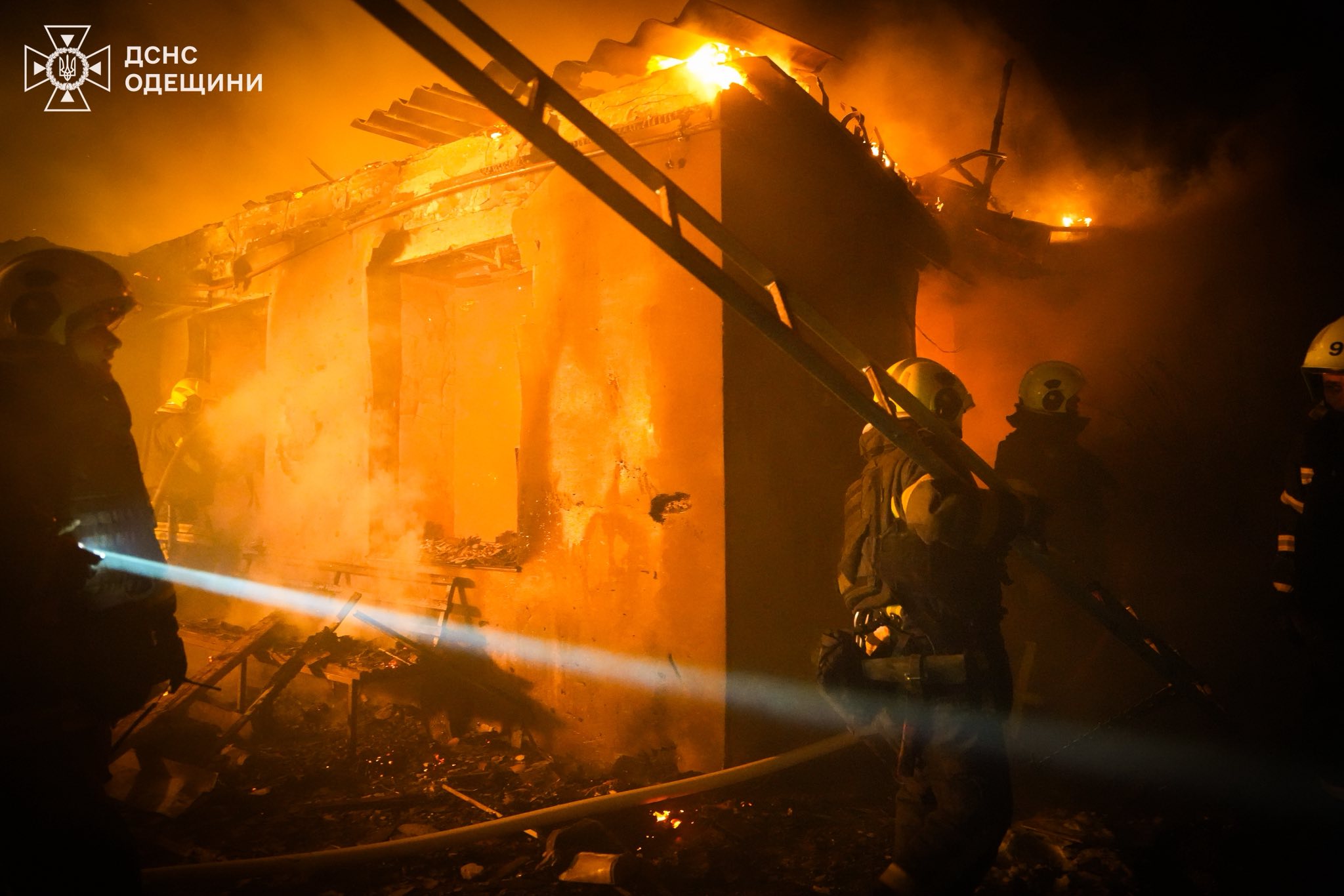 Вночі ворог масовано атакував Одещину ударними безпілотниками, є постраждалі