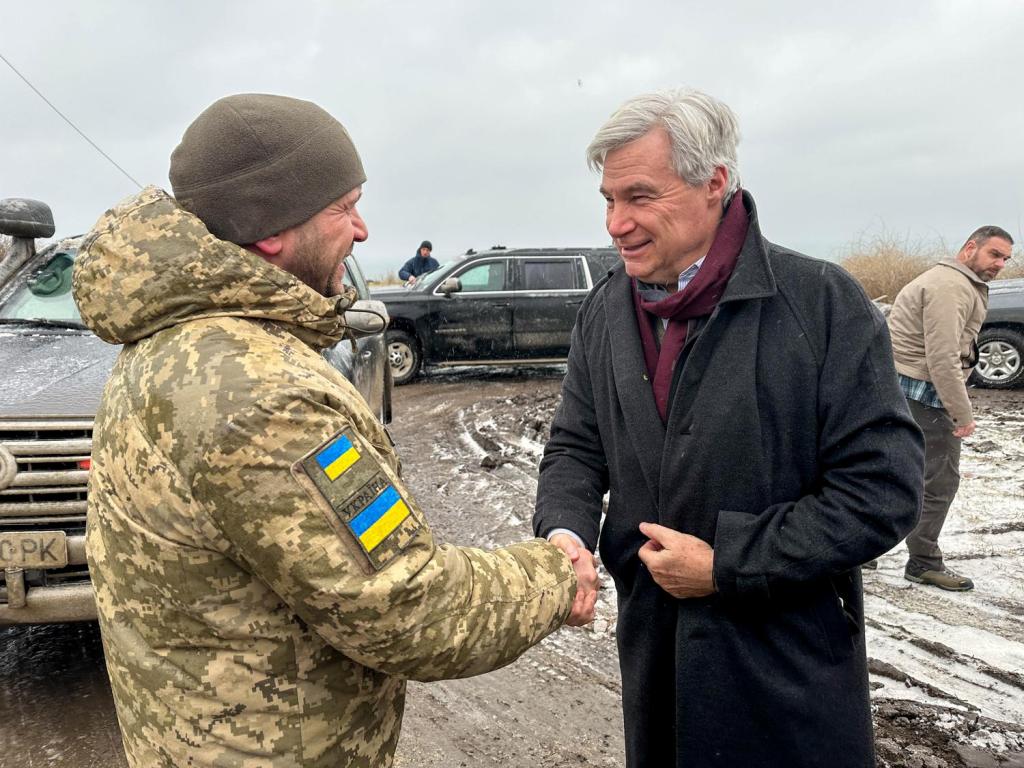 Американські сенатори з робочим візитом відвідали Одещину та ознайомилися з роботою прикордонників