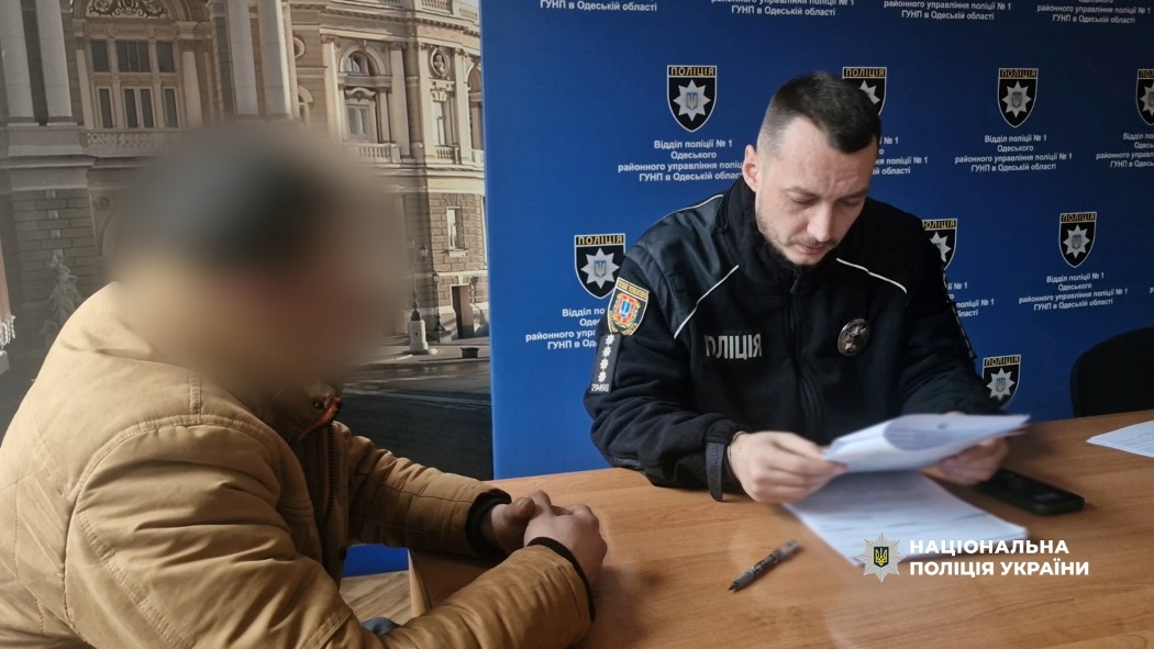В Одесі затримали чоловіка, який на замовлення підпалив автівку