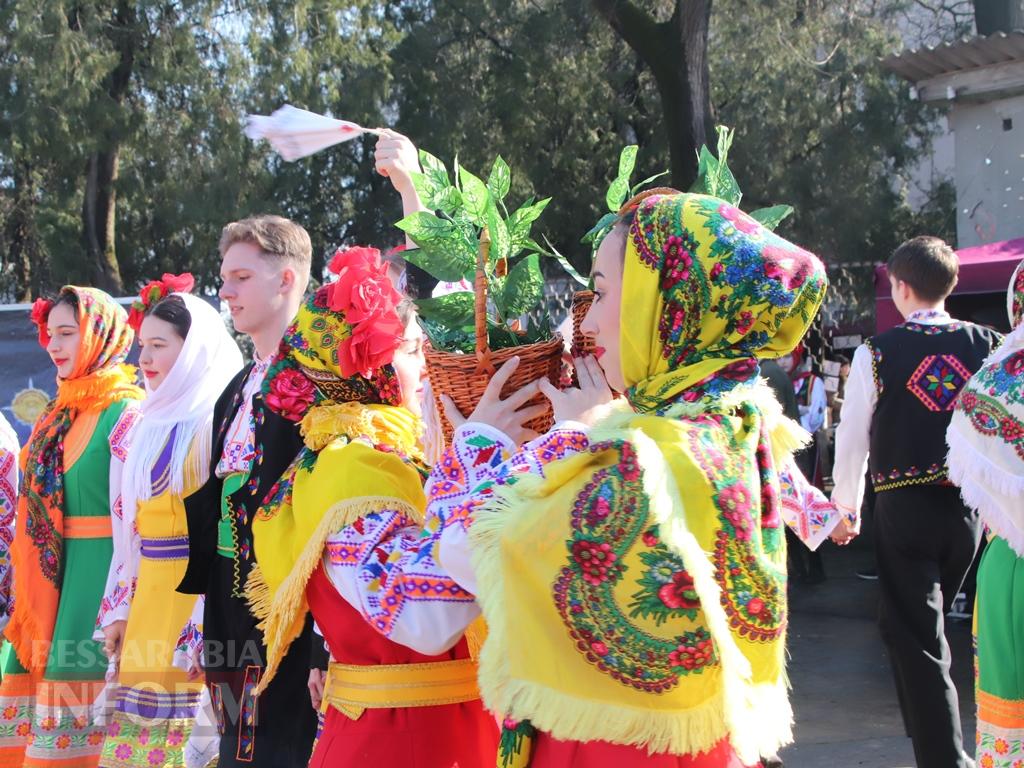 Свято з бессарабським характером і українським серцем: в Болграді відбувся фестиваль «Трифон Зарезан» на підтримку ЗСУ