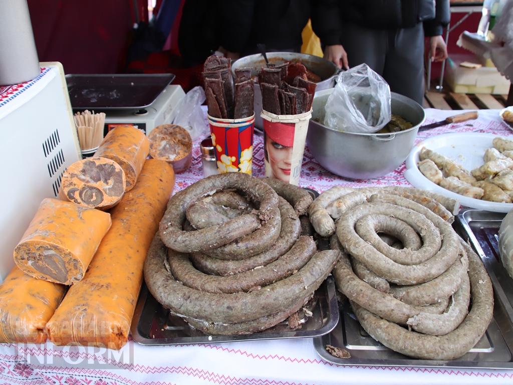 Свято з бессарабським характером і українським серцем: в Болграді відбувся фестиваль «Трифон Зарезан» на підтримку ЗСУ