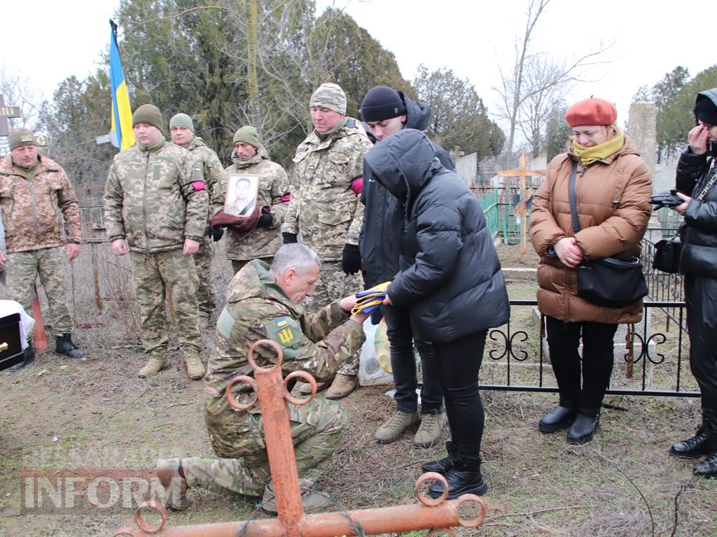 Болградська громада провела в останню путь Захисника Сергія Регана