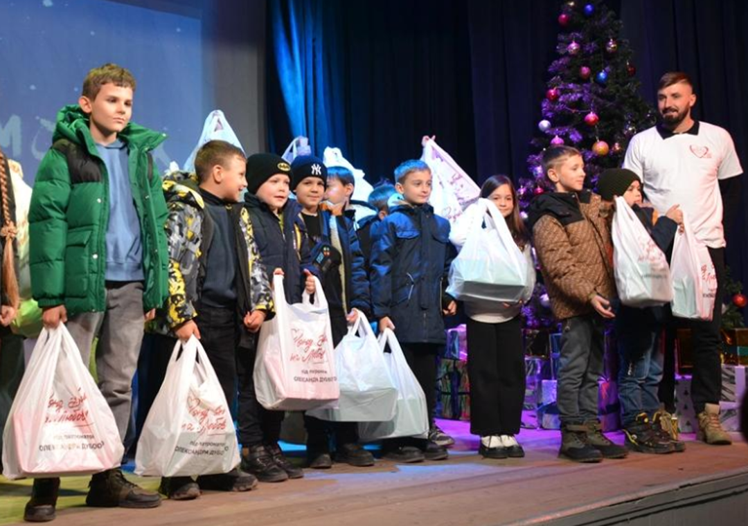 Благодійна організація "Фонд Добра та Любові" Олександра Дубового. 20 років роботи – допомога сотням тисяч українців