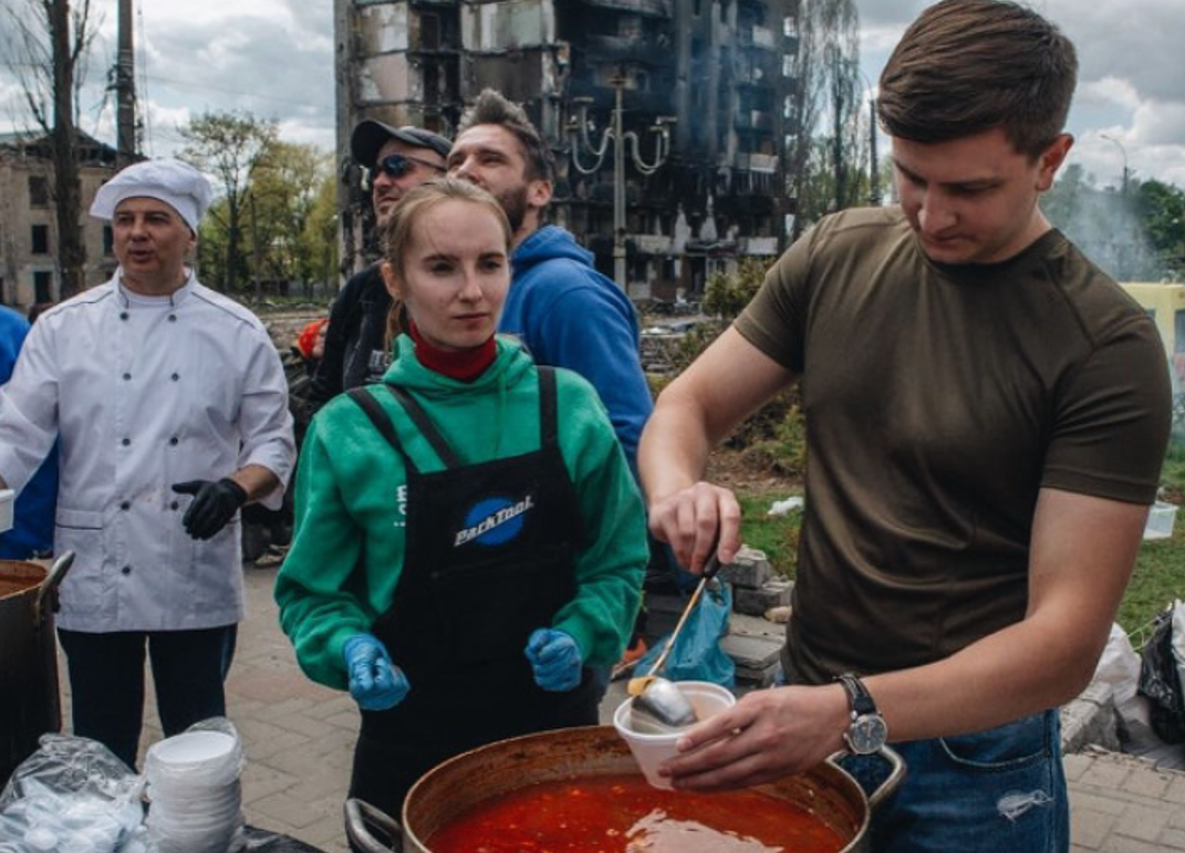 Благодійна організація "Фонд Добра та Любові" Олександра Дубового. 20 років роботи – допомога сотням тисяч українців