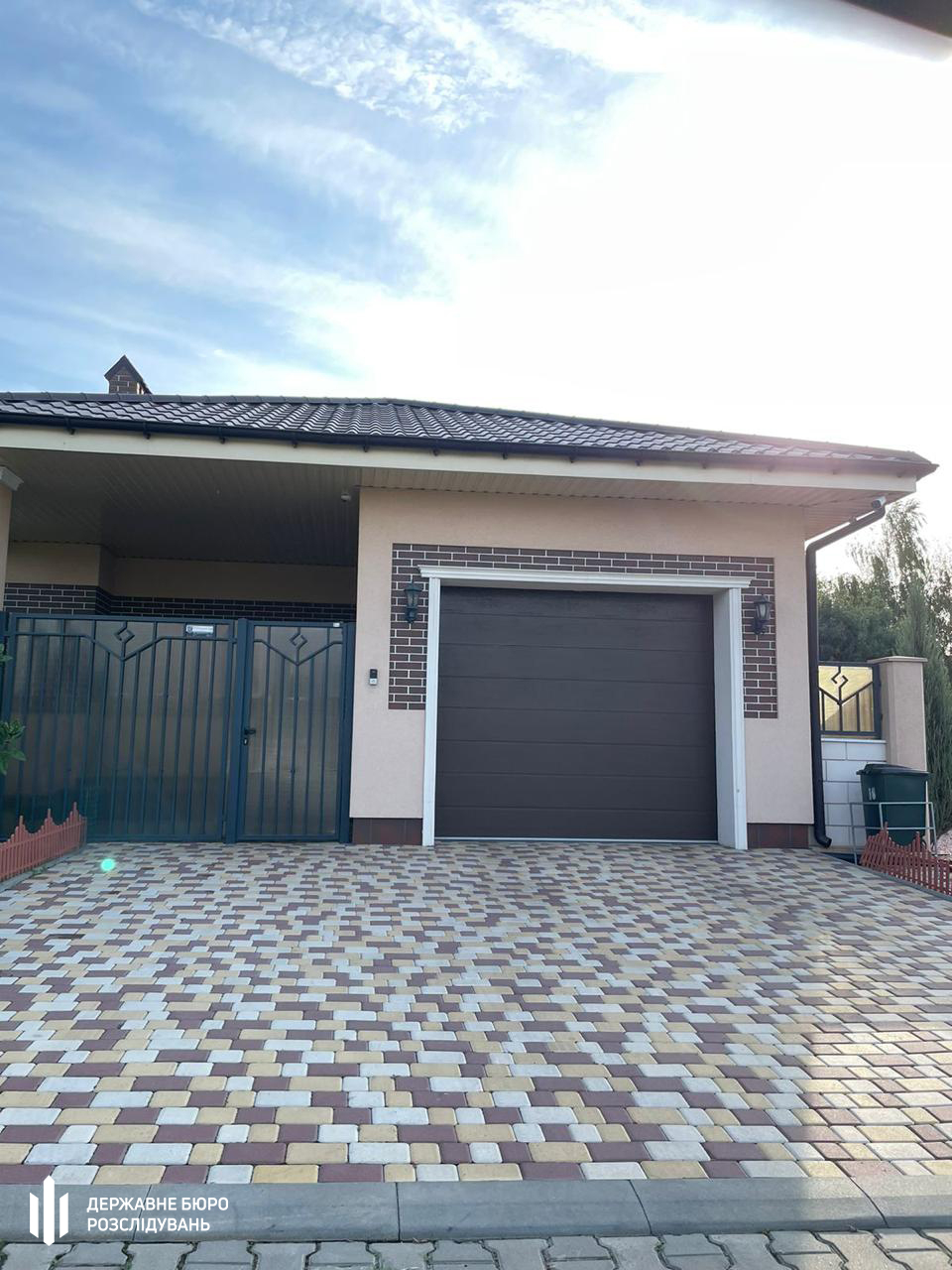 П’ять автомобілів, три будинки та земельні ділянки: у незаконному збагаченні звинувачують ексзаступника начальника Одеського обласного ТЦК та СП