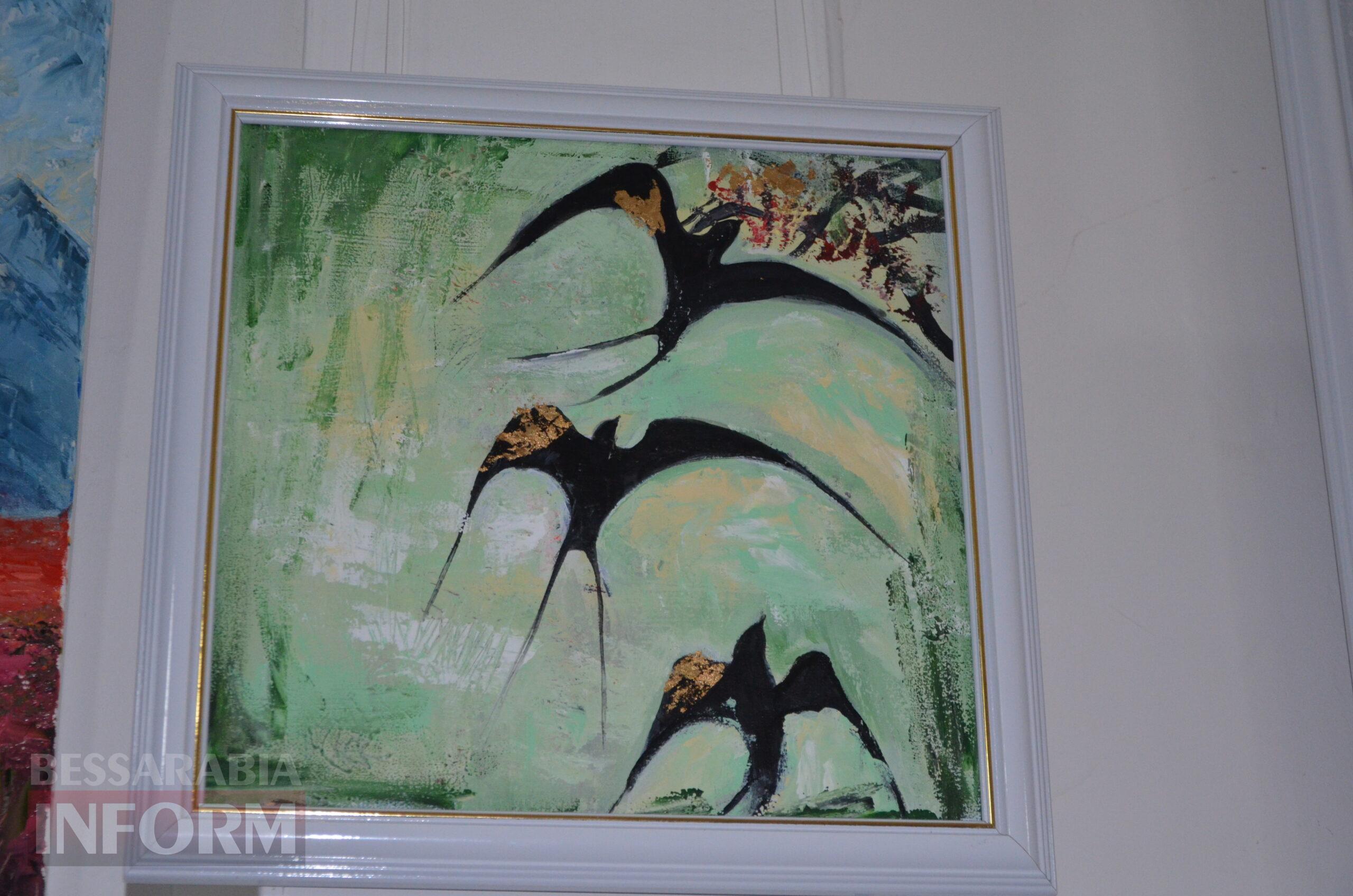 Поєднання кольору та емоцій: в Ізмаїлі відкрилась персональна виставка молодої художниці Ірини Василенко