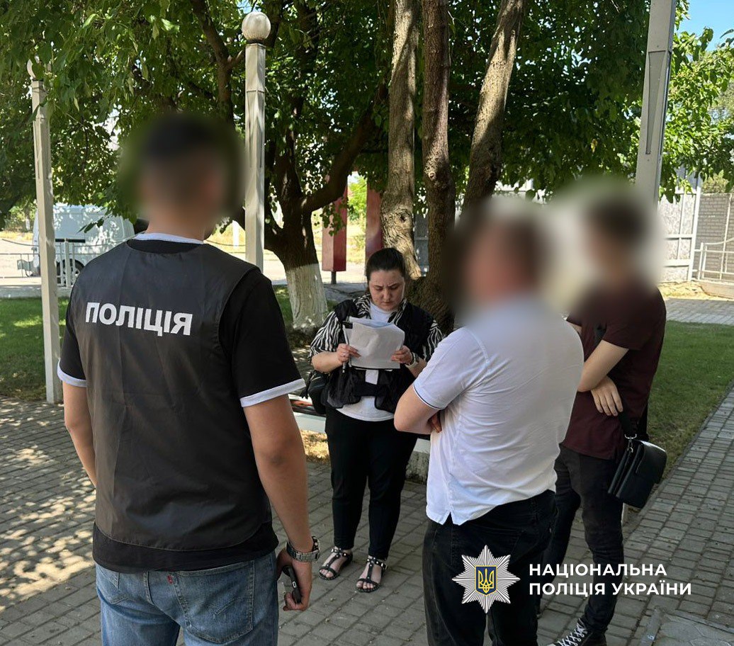 На Одещині шахрай з Київської області та двоє місцевих голів громад провели грошові оборудки з фіктивними екологічними програмами