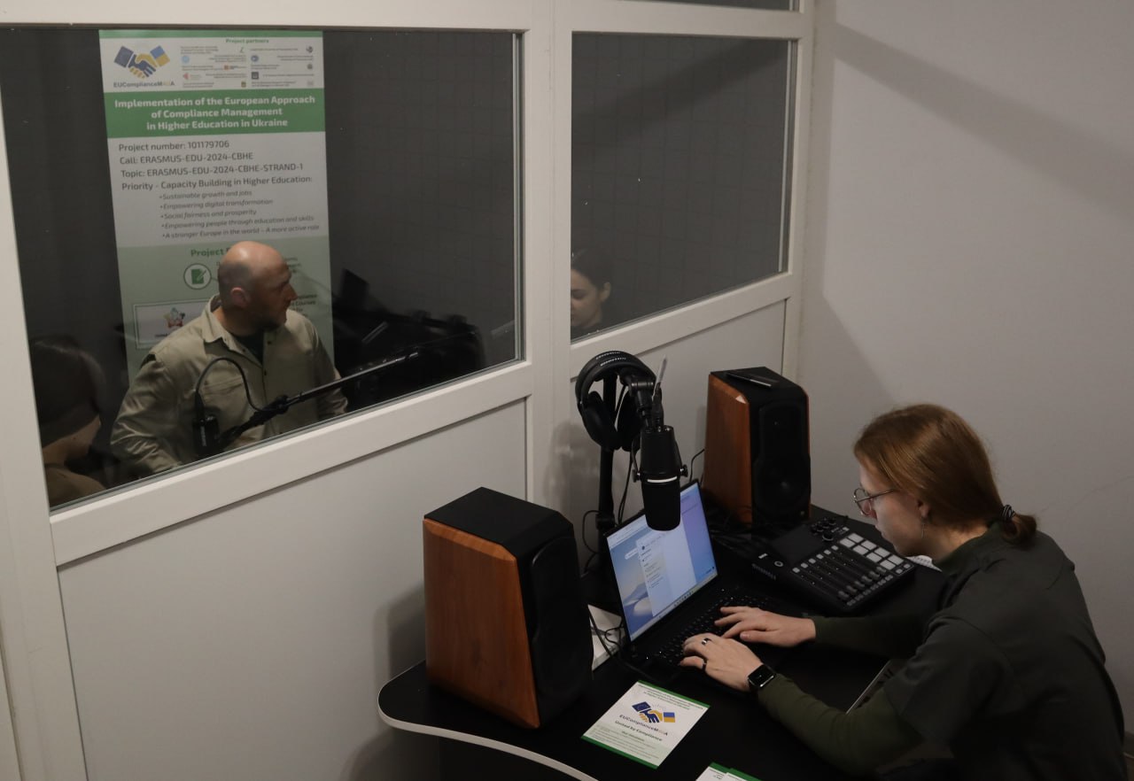 В Ізмаїлі відкрили першу Подкаст-студію для розвитку комплаєнс-освіти та професійного діалогу
