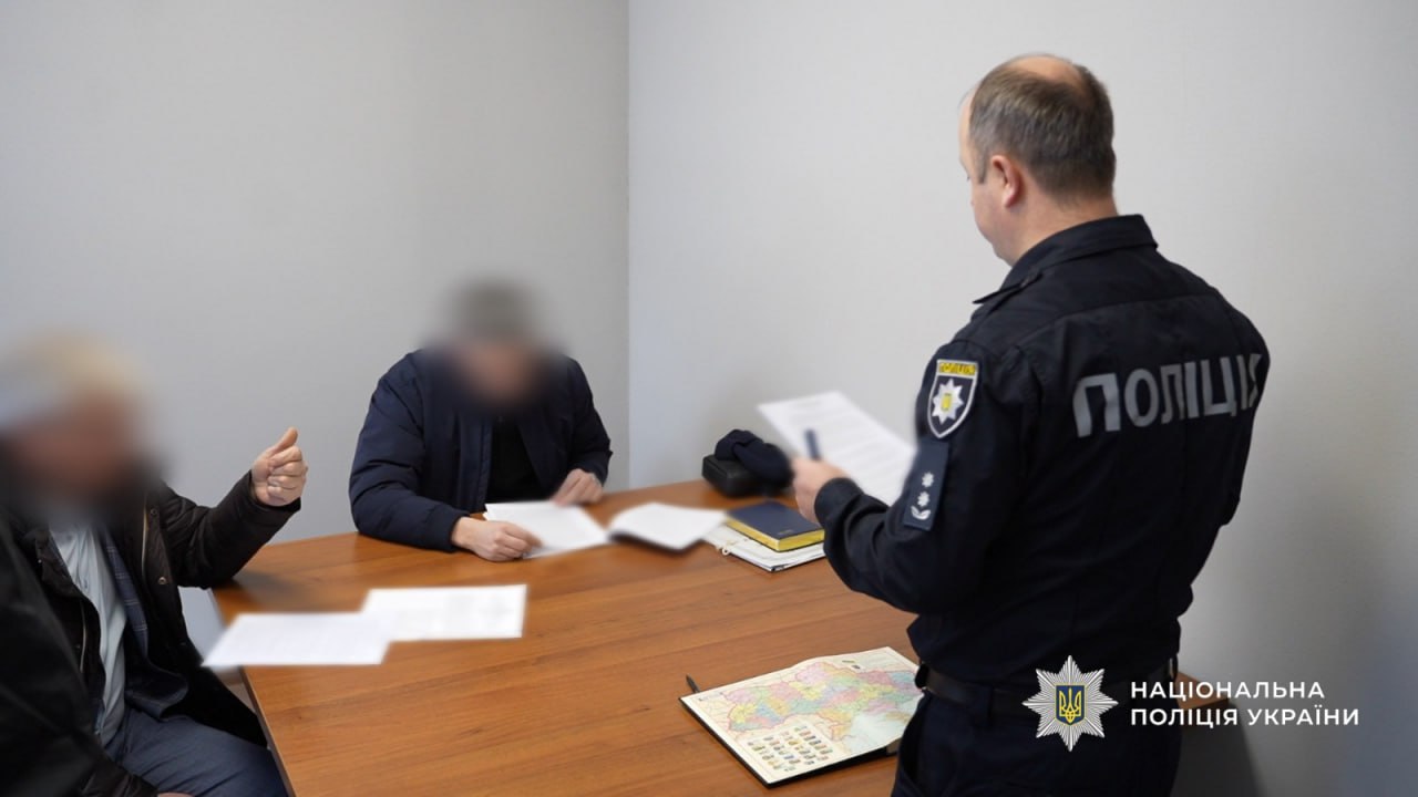 На Болградщині директор фірми та інженер нажилися на понад мільйон гривень під час будівництва шкільного укриття