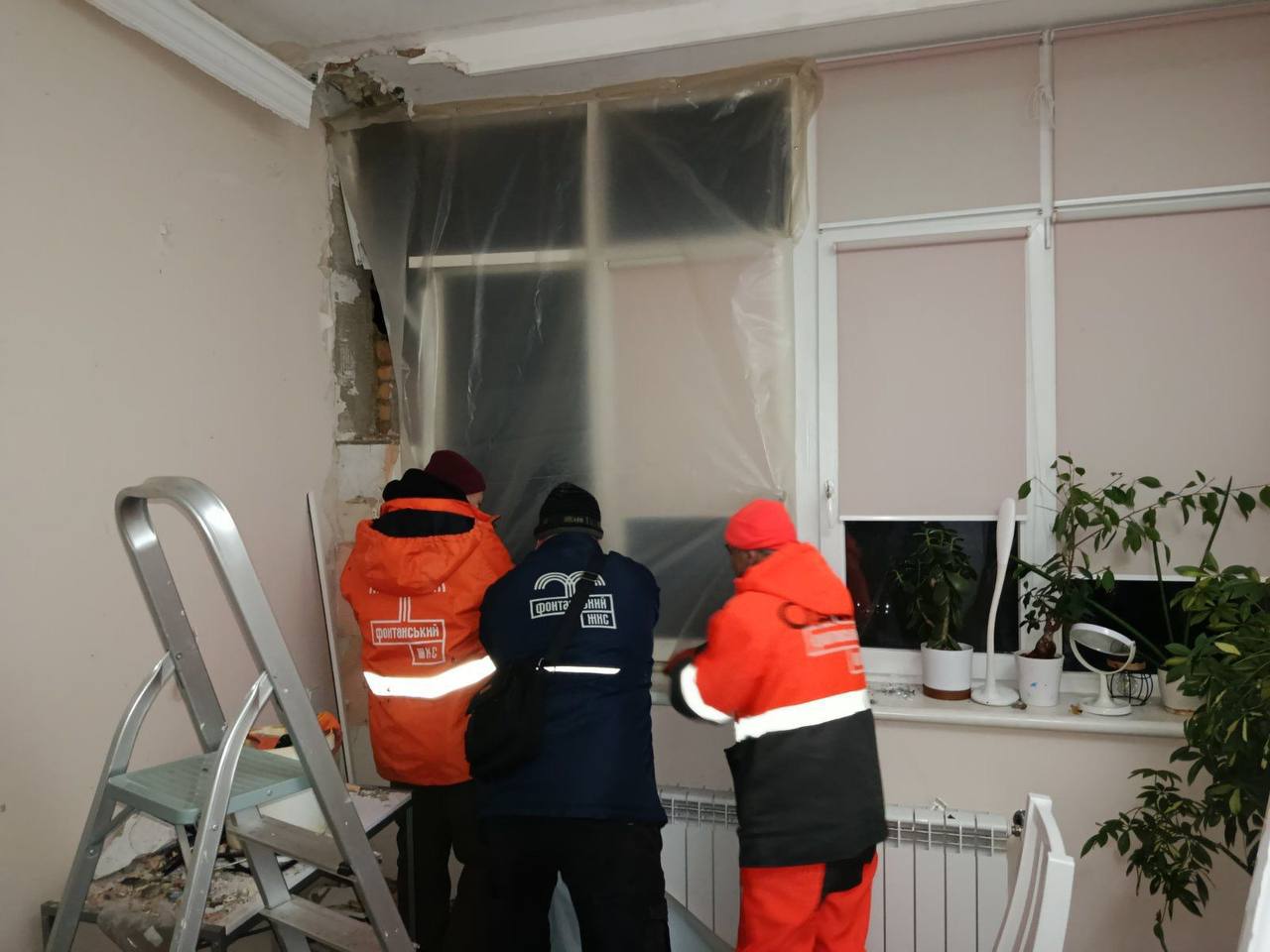 Ворог вночі підступно атакував Одещину: в порту одна людина загинула, шість - поранено