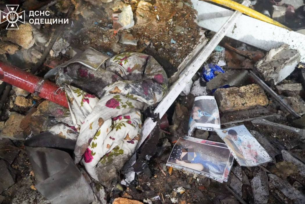 росіяни вночі атакували Одесу: у власному будинку загинула 75-річна жінка