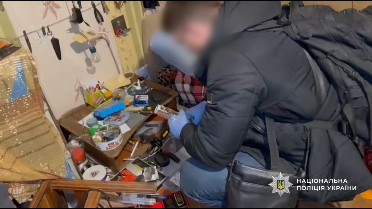 Продався за 1000 доларів куратору: в Одесі затримали чоловіка, який підірвав автомобіль