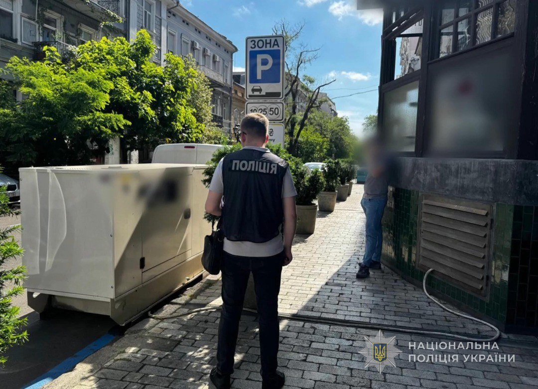 Посадовці комунального підприємства Одещини використовували не за призначенням гуманітарні генератори загальною вартістю понад 2,2 млн грн