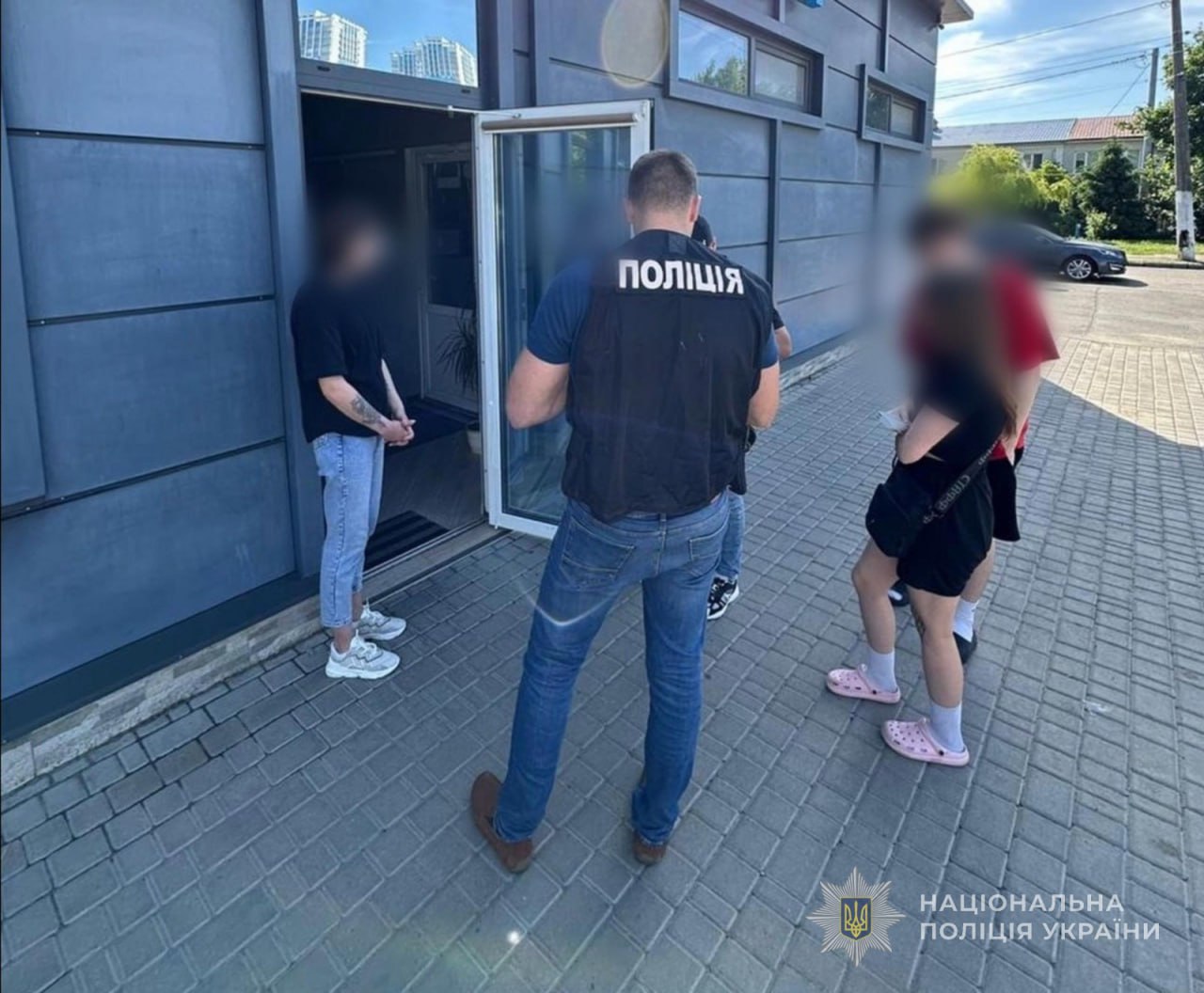 Посадовці комунального підприємства Одещини використовували не за призначенням гуманітарні генератори загальною вартістю понад 2,2 млн грн