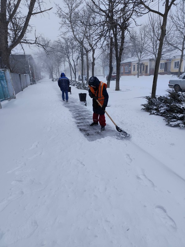 Кілійські комунальники працюють у посиленому режимі та нагадують бізнесу про належне утримання територій