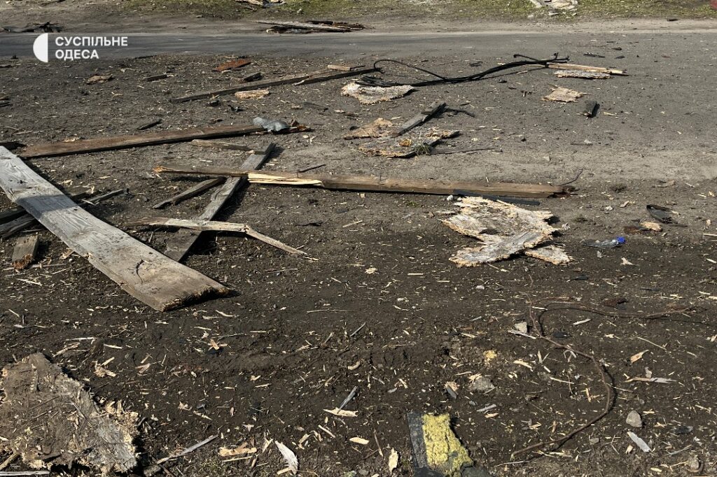 Внаслідок ранкової атаки дронів в Одесі пошкоджено два будинки