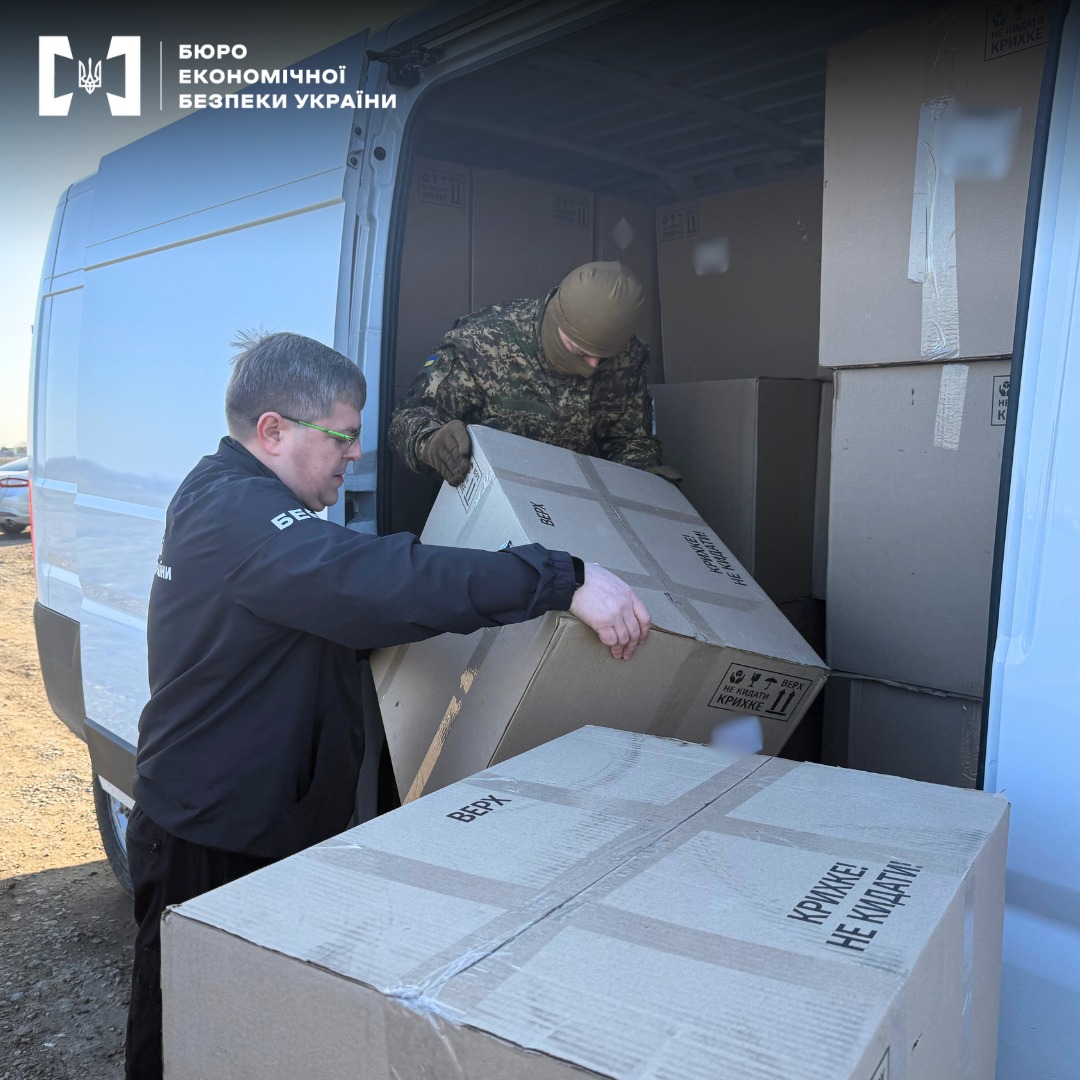 БЕБ Одещини передало військовим безпілотники, придбані за податки підприємства, що займалося незаконним експортом