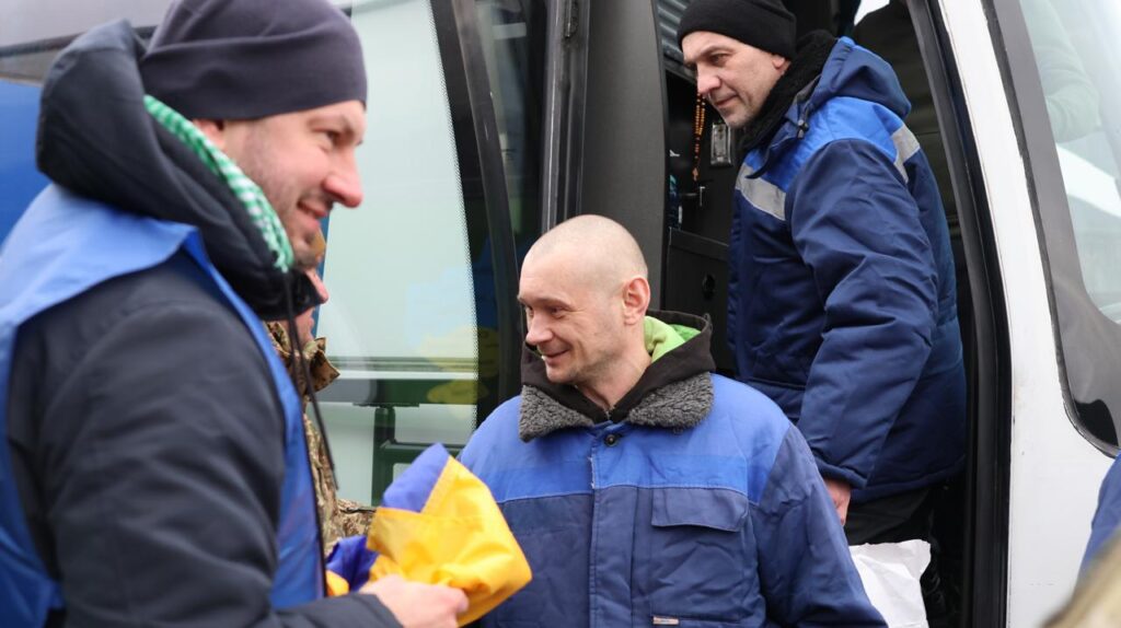 Перший етап обміну: до України повернулися ще 200 захисників