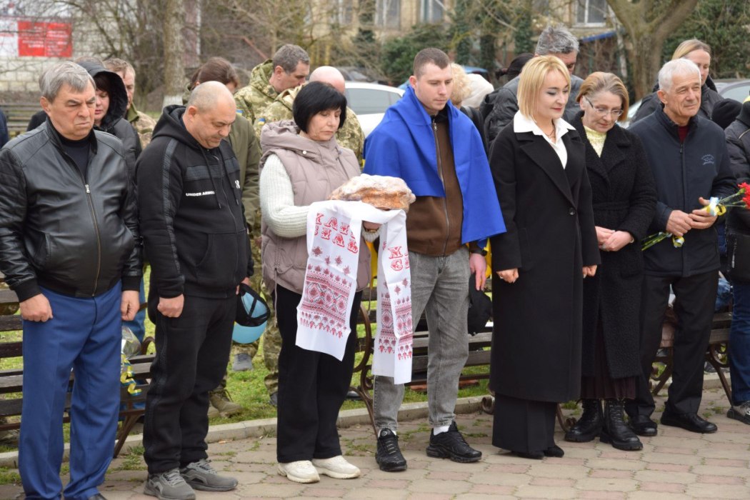 Саратська громада зустріла звільненого з полону Дмитра Шалара, якого росія засудила на довічне